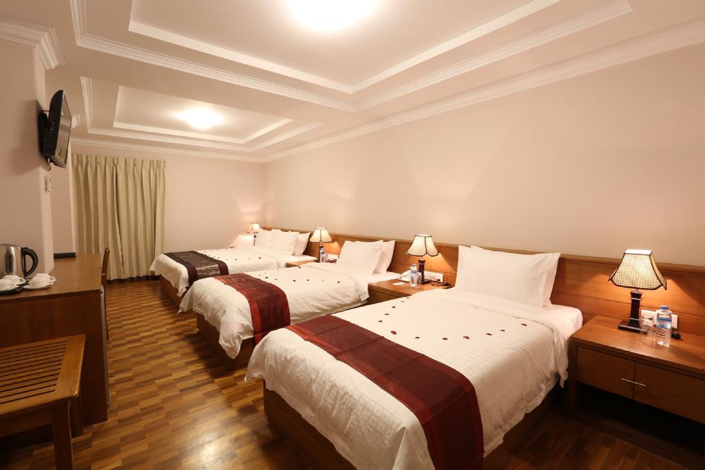 Hotel Royal King Yangon Esterno foto