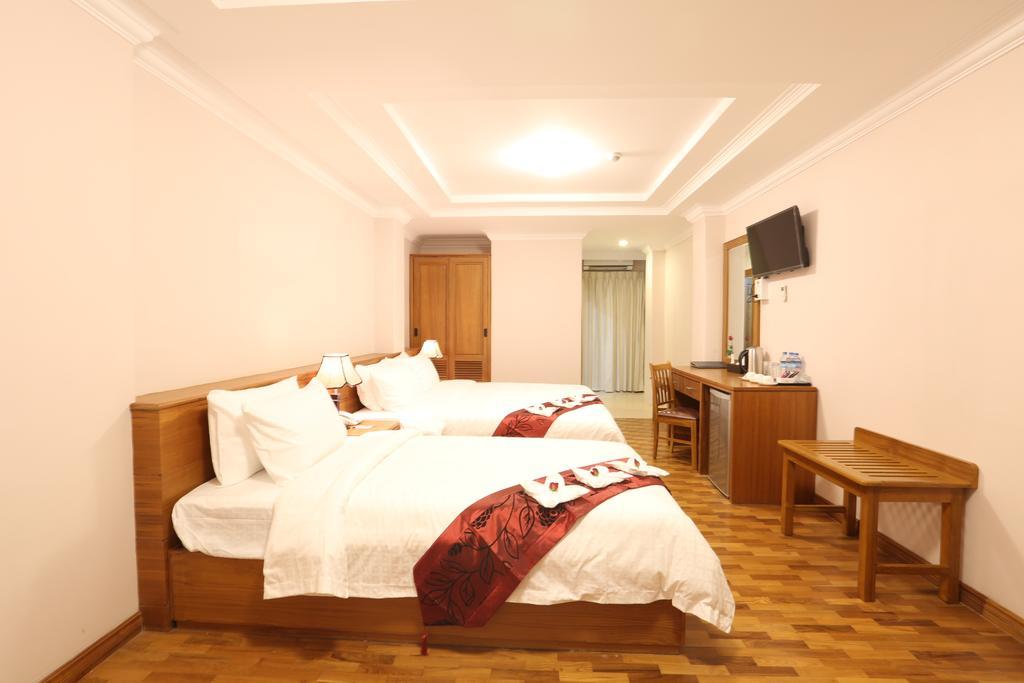 Hotel Royal King Yangon Esterno foto