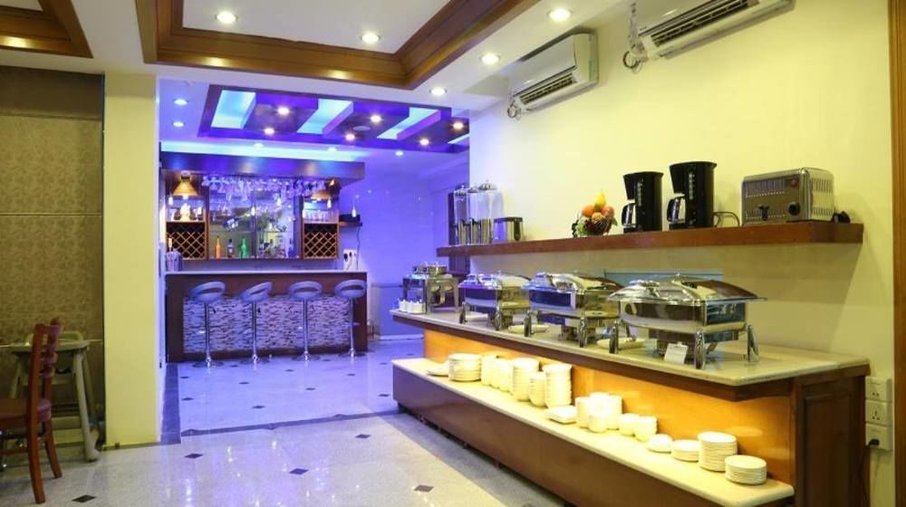 Hotel Royal King Yangon Esterno foto