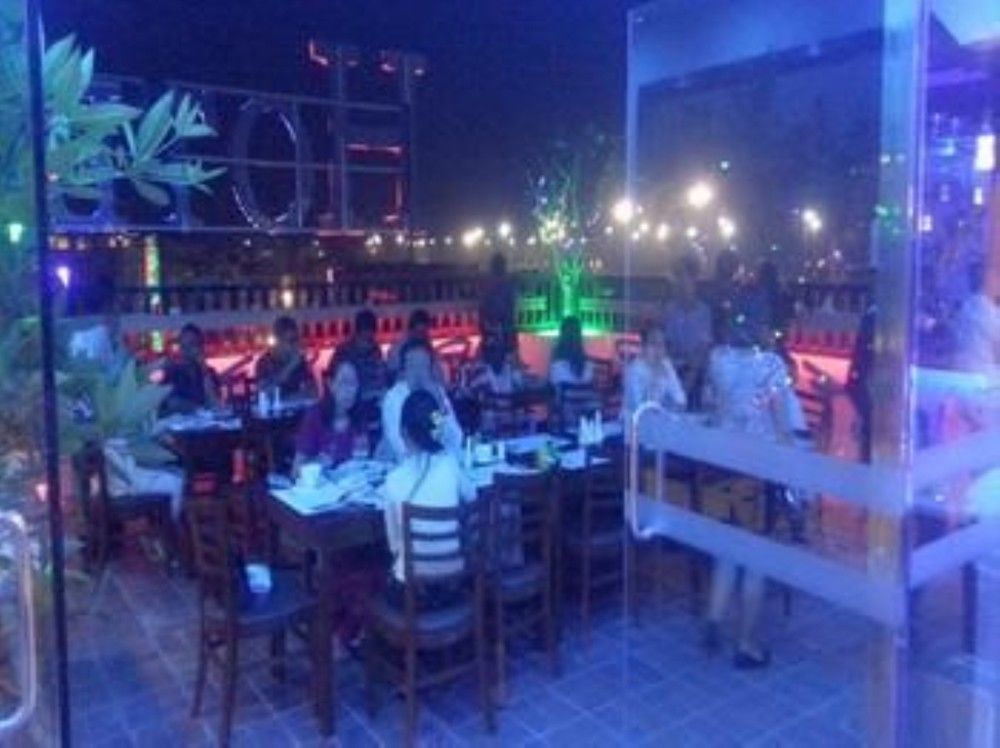 Hotel Royal King Yangon Esterno foto